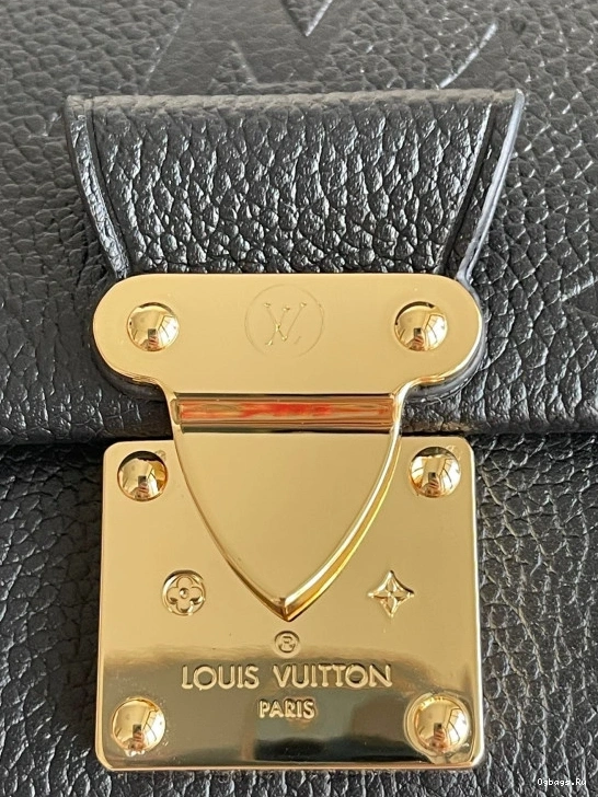VUITTON LOUIS FAVORITE 0105